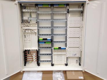 Hager Zählerschrank 1x eHZ Zählerfeld + 2x Verteilerfeld mit APZ-Raum + 1x Multimediafeld ZB34S (inkl. Datenschnittstelle und RJ45-Buchse)